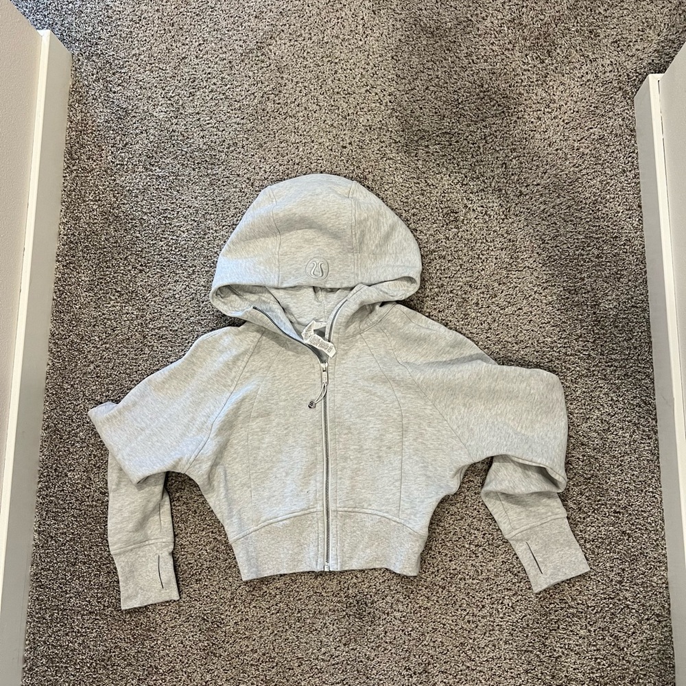 lululemon athletica Light Gray cropped scuba